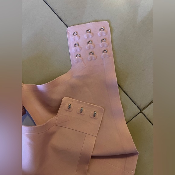Ambrielle light pink bras nylon and elastine lightweight’s Size M - Picture 12 of 14